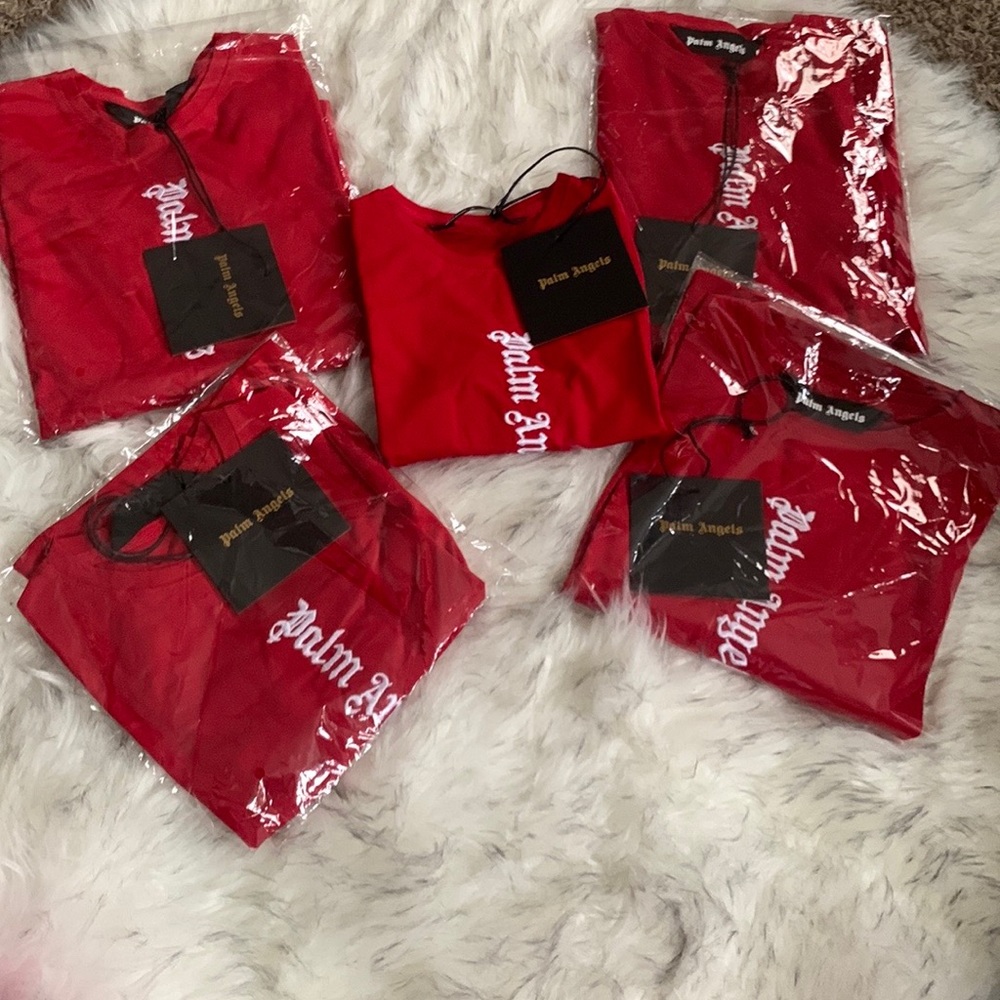 Palm angels 3-4 long sleeve T-shirt new in package 45$ each - Picture 4 of 4